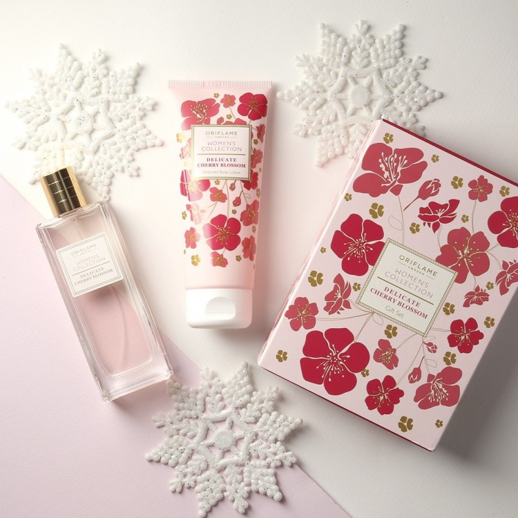 Подарочный набор Women's Collection Delicate Cherry Blossom
